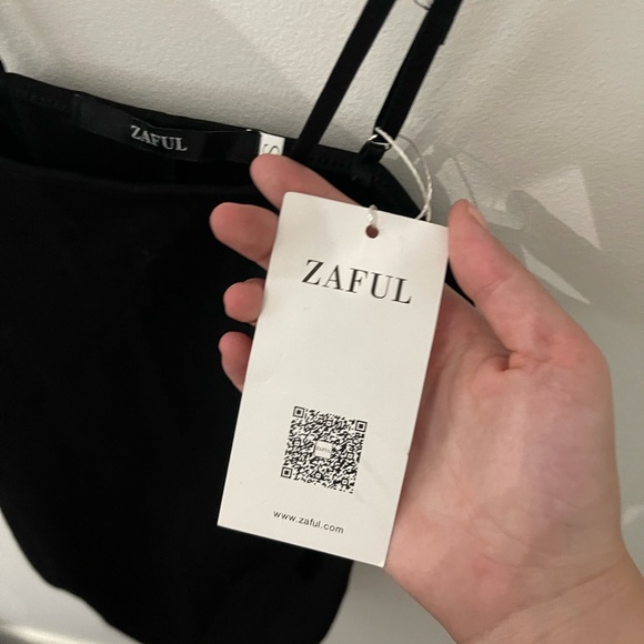 Black bodysuit with spaghetti straps - Picture 3 of 4